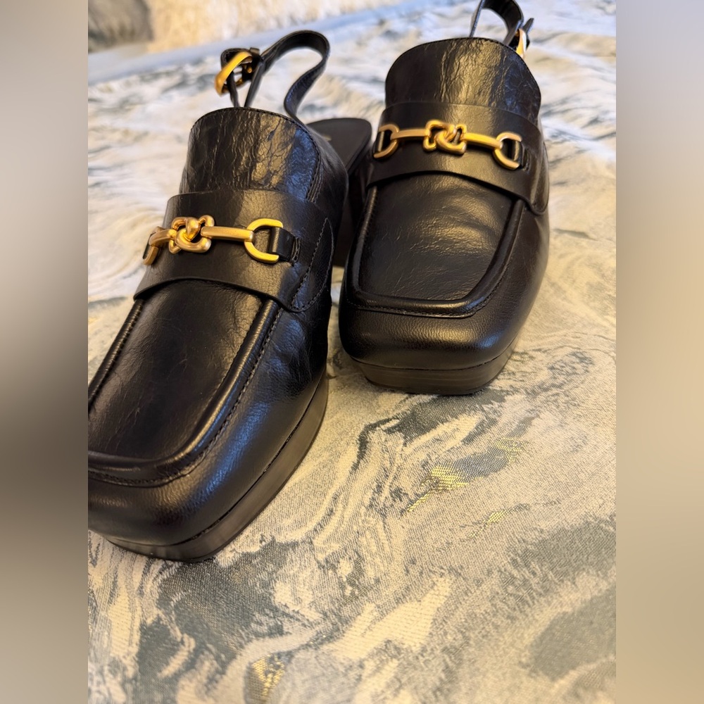 AEROSOLES Black Leather Slingback Mules with Gold Chain Detail - never worn - Picture 2 of 4
